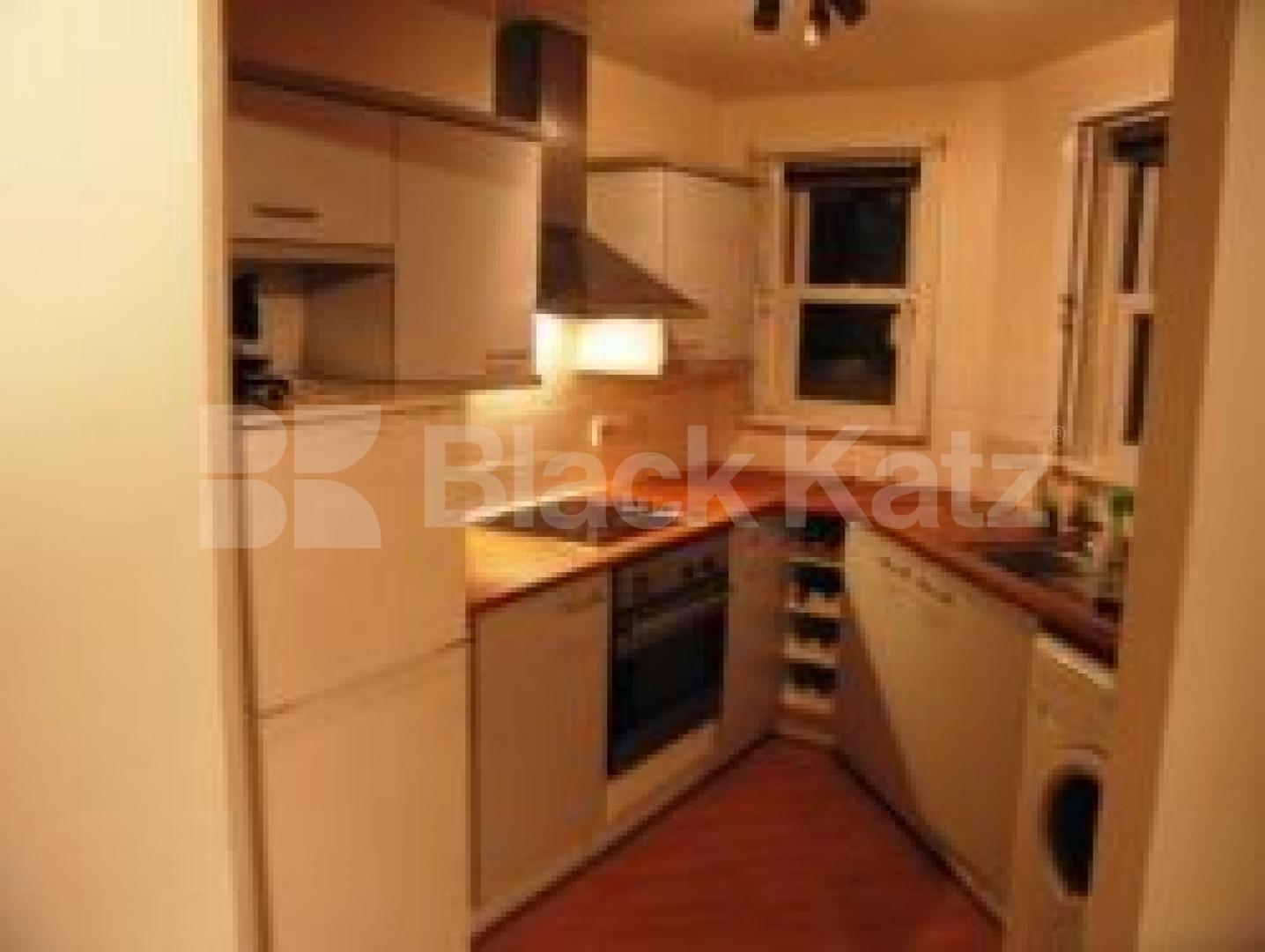 			REDUCED PRICE!!, 1 Bedroom, 1 bath, 1 reception Flat			 Byron Mews, HAMPSTEAD NW3